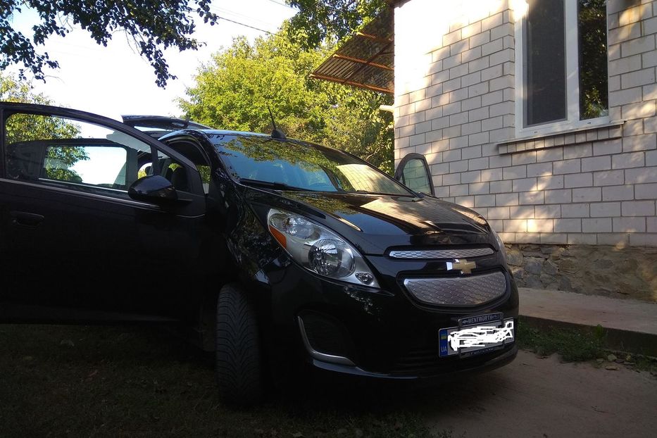 Продам Chevrolet Spark EV 2016 года в Киеве