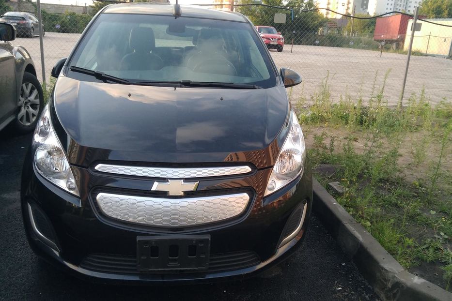 Продам Chevrolet Spark EV 2016 года в Киеве