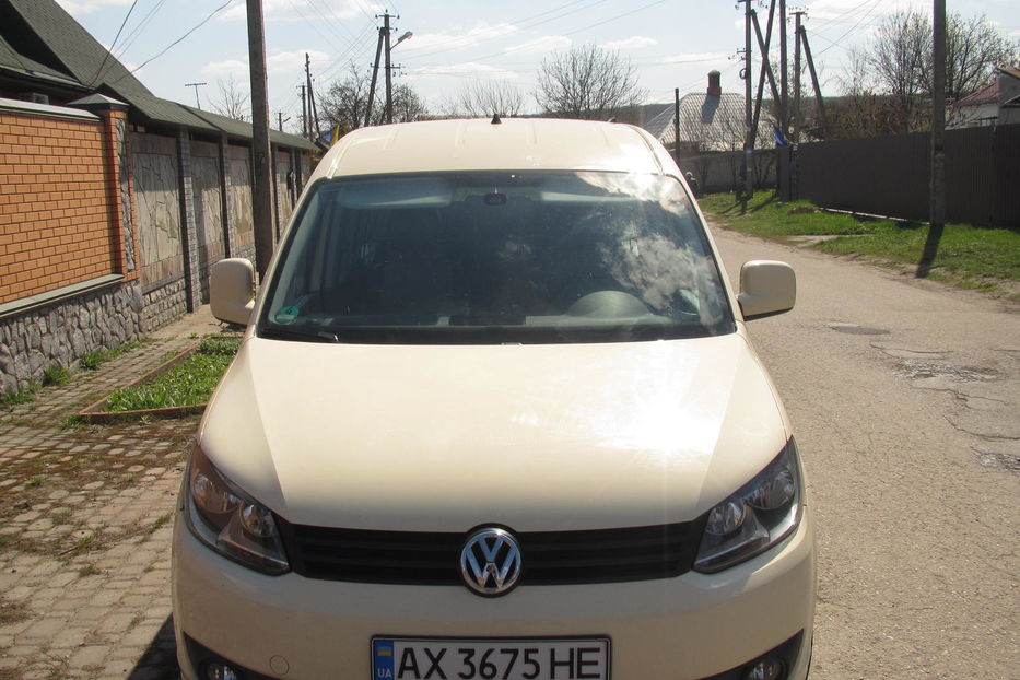 Продам Volkswagen Caddy пасс. 2013 года в Харькове