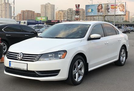 Продам Volkswagen Passat B7 SE+ 2013 года в Киеве