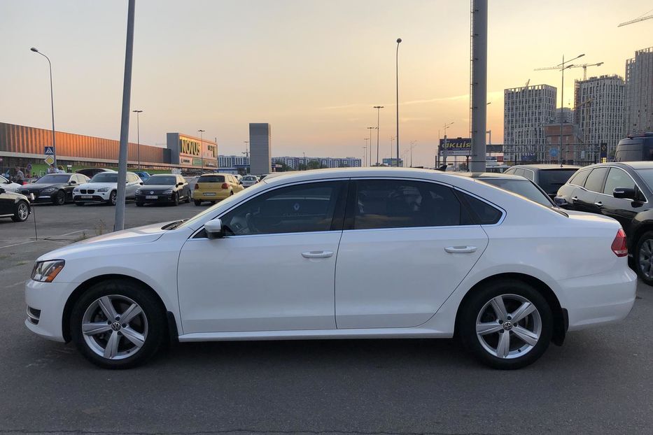 Продам Volkswagen Passat B7 SE+ 2013 года в Киеве