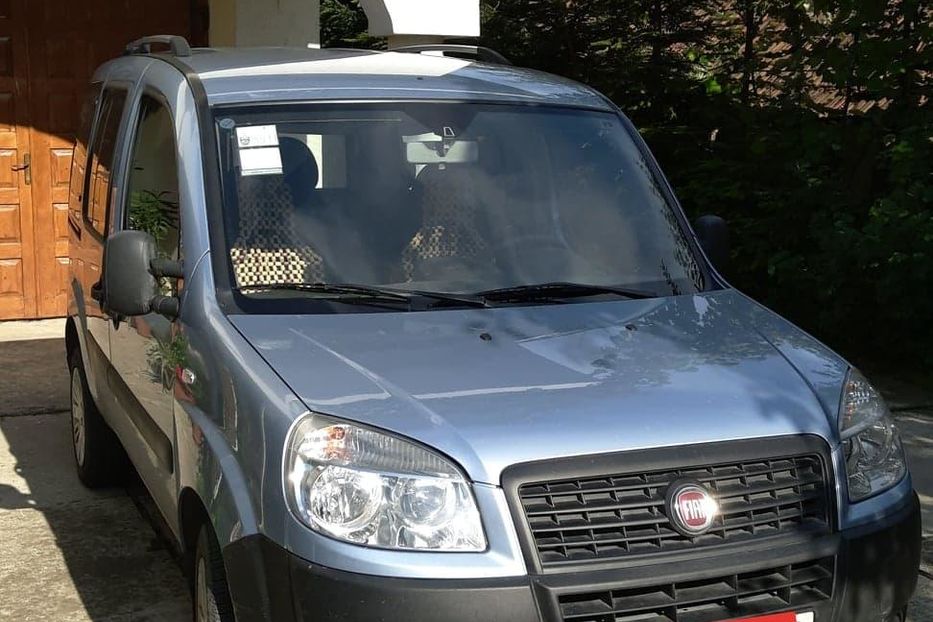 Продам Fiat Doblo Panorama 2009 года в Львове