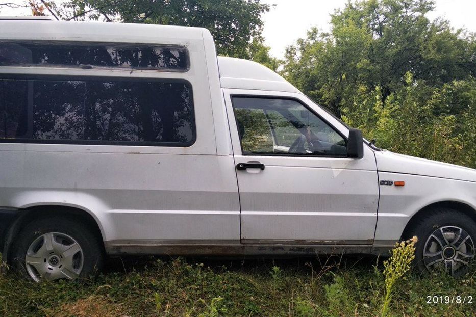 Продам Fiat Fiorino пасс. 2000 года в Кропивницком