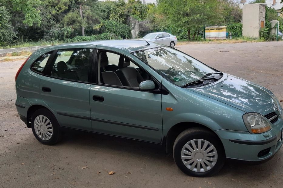 Продам Nissan Almera Tino 2002 года в Одессе