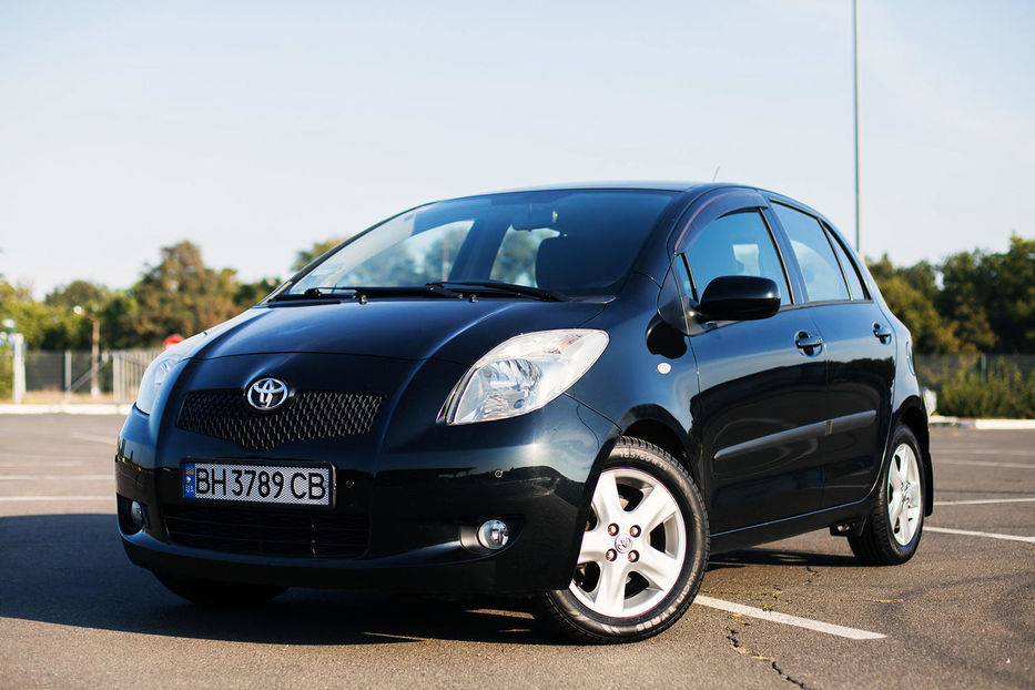 Продам Toyota Yaris 2008 года в Одессе