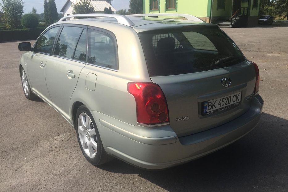 Продам Toyota Avensis 2004 года в г. Дубровица, Ровенская область