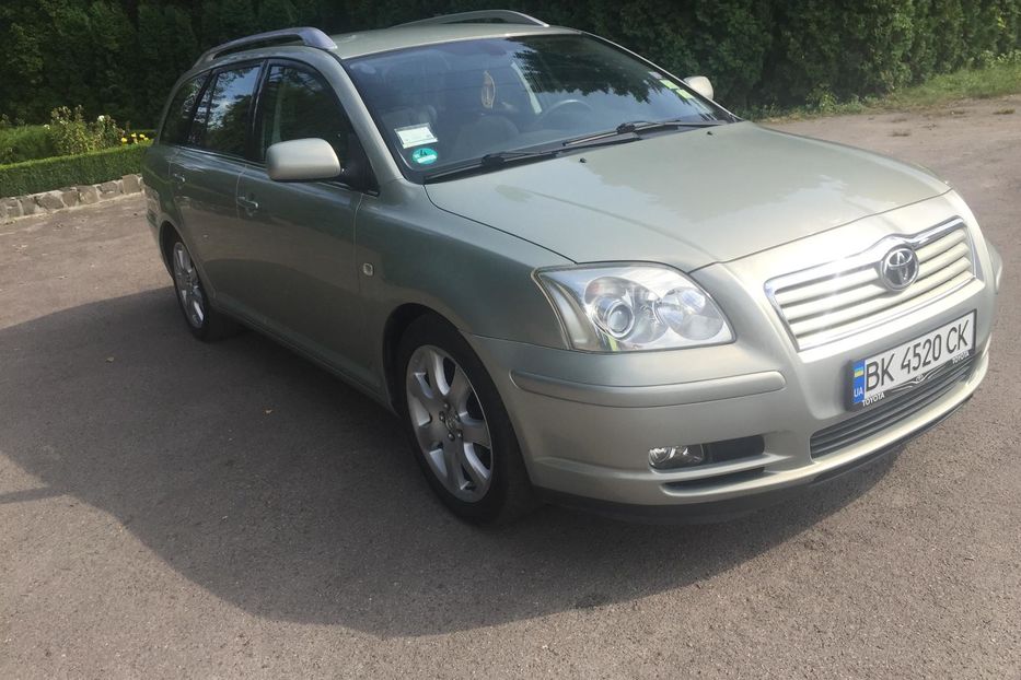 Продам Toyota Avensis 2004 года в г. Дубровица, Ровенская область