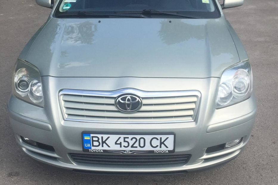 Продам Toyota Avensis 2004 года в г. Дубровица, Ровенская область