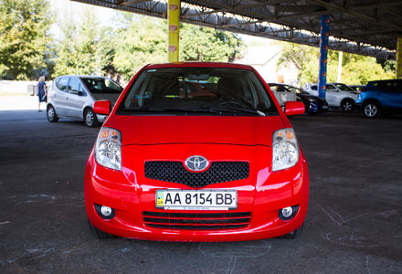 Продам Toyota Yaris 2006 года в Киеве