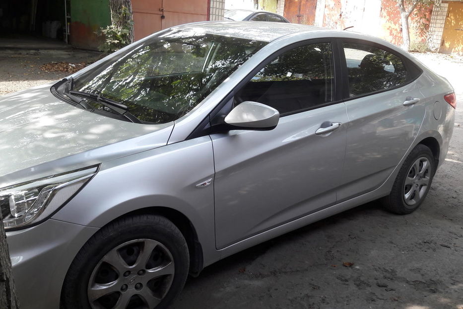 Продам Hyundai Accent  2013 года в Днепре