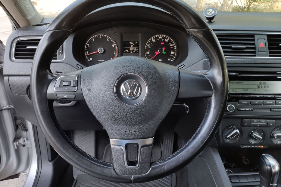 Продам Volkswagen Jetta SE 2011 года в Харькове