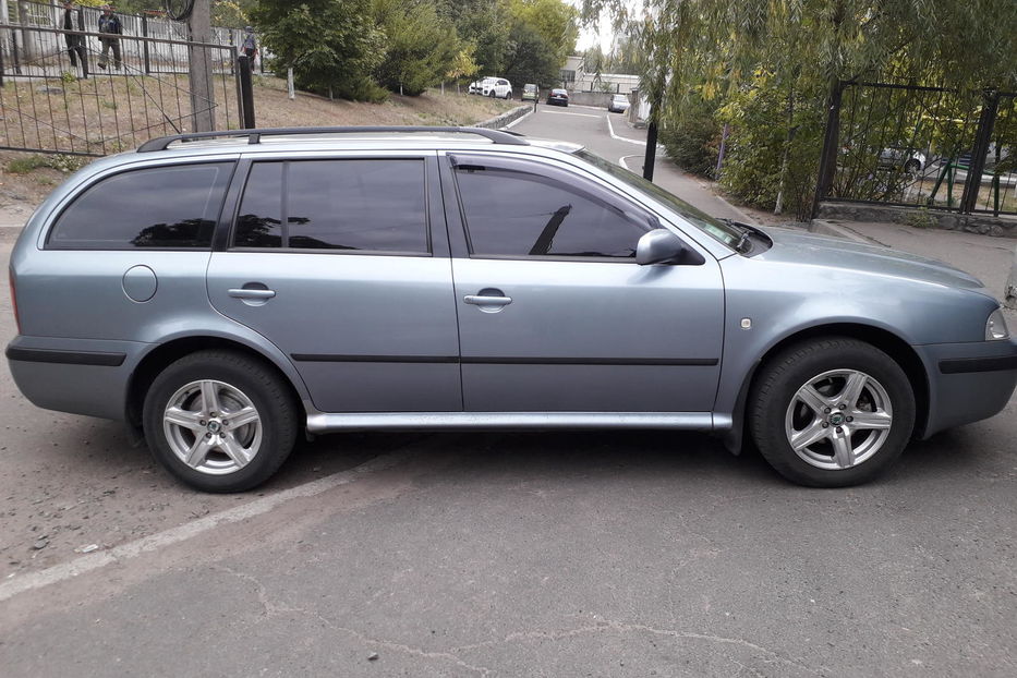 Продам Skoda Octavia Tour 2004 года в г. Кременчуг, Полтавская область