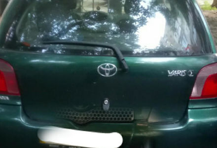 Продам Toyota Yaris 2000 года в Одессе