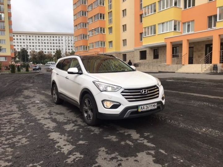 Продам Hyundai Grand Santa Fe 2014 года в Киеве