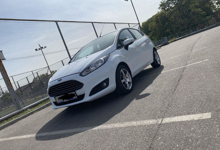 Продам Ford Fiesta Maximal 2014 года в Днепре