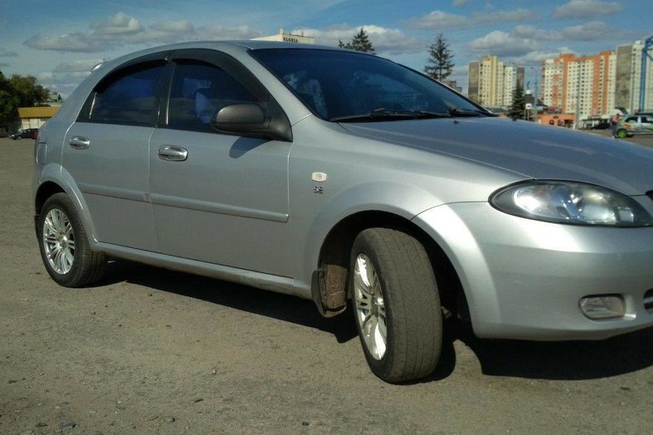 Продам Chevrolet Lacetti SE 2005 года в Харькове