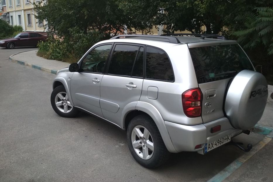 Продам Toyota Rav 4 4х4 2005 года в Харькове