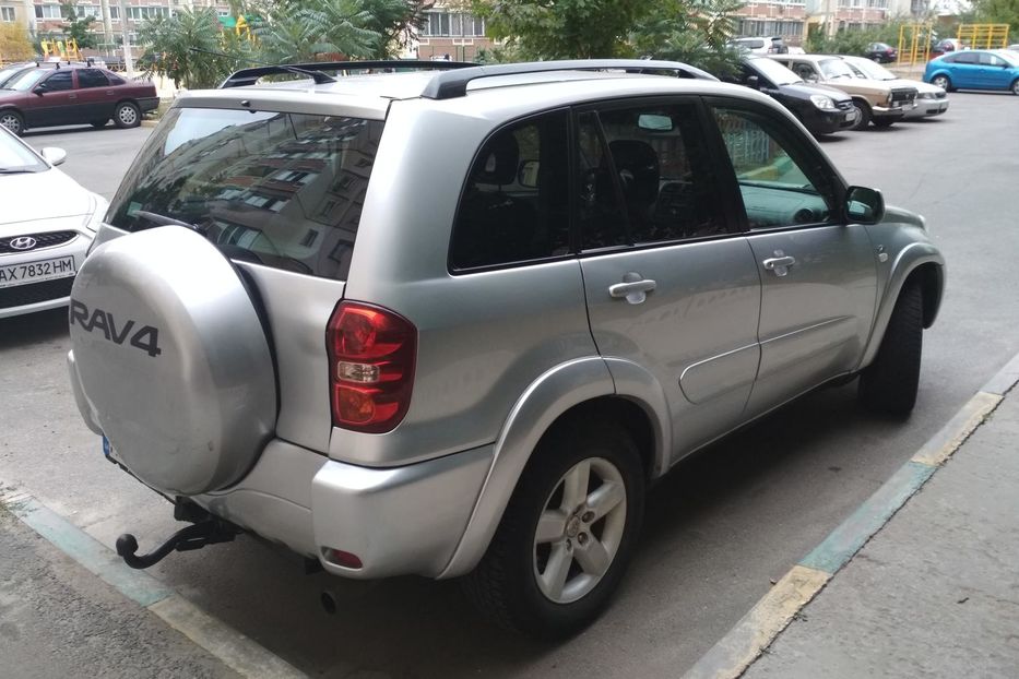 Продам Toyota Rav 4 4х4 2005 года в Харькове