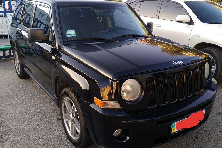 Продам Jeep Patriot 1J8FFF8W37D339450 2007 года в Запорожье