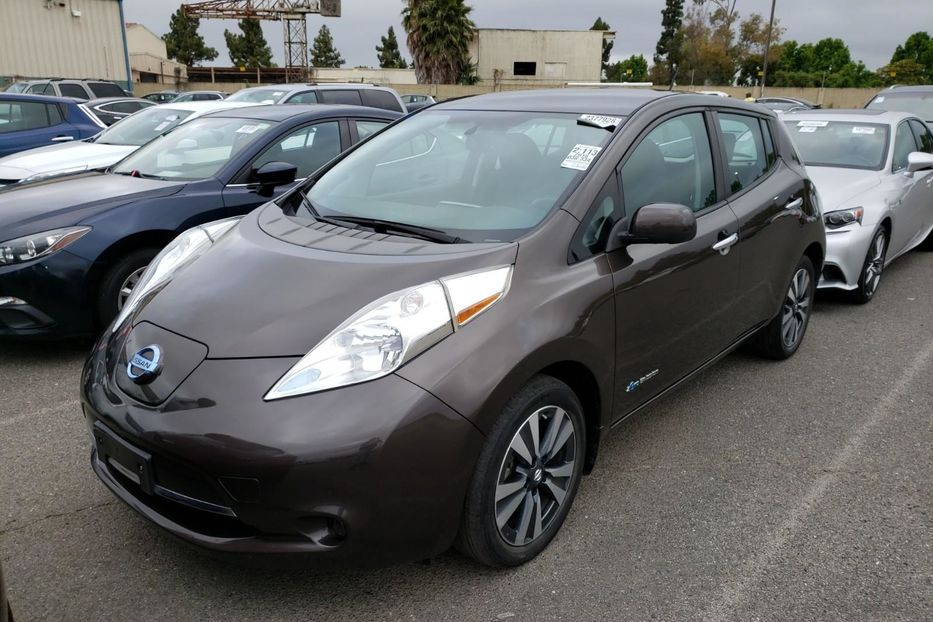 Продам Nissan Leaf SV 30кВт 2015 года в Киеве