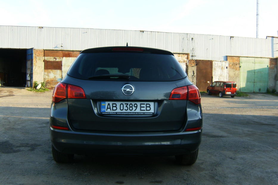 Продам Opel Astra J 2011 года в Виннице