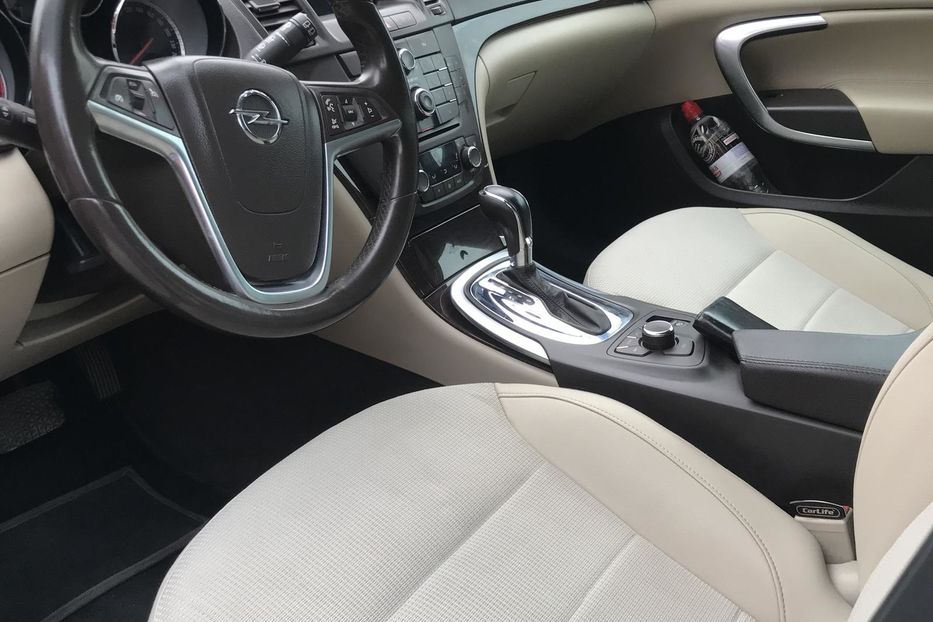 Продам Opel Insignia 2011 года в Киеве