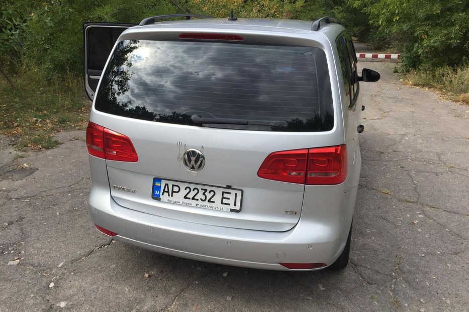 Продам Volkswagen Touran 2011 года в Запорожье