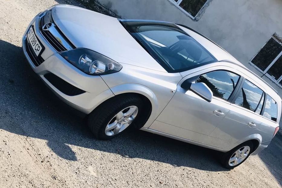 Продам Opel Astra H 2010 года в г. Надворная, Ивано-Франковская область