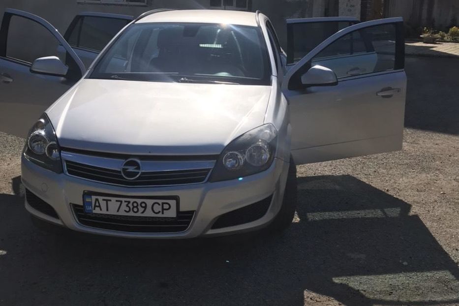 Продам Opel Astra H 2010 года в г. Надворная, Ивано-Франковская область