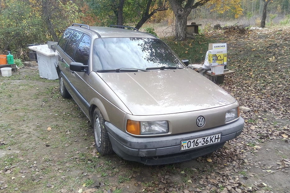 Продам Volkswagen Passat B3 RP 1991 года в Киеве