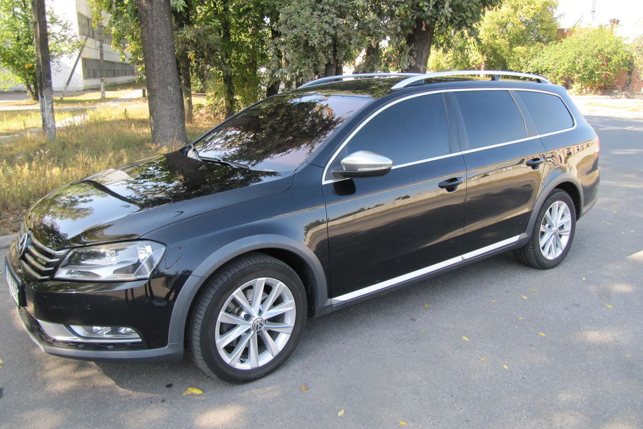 Продам Volkswagen Passat Alltrack 2013 года в Полтаве