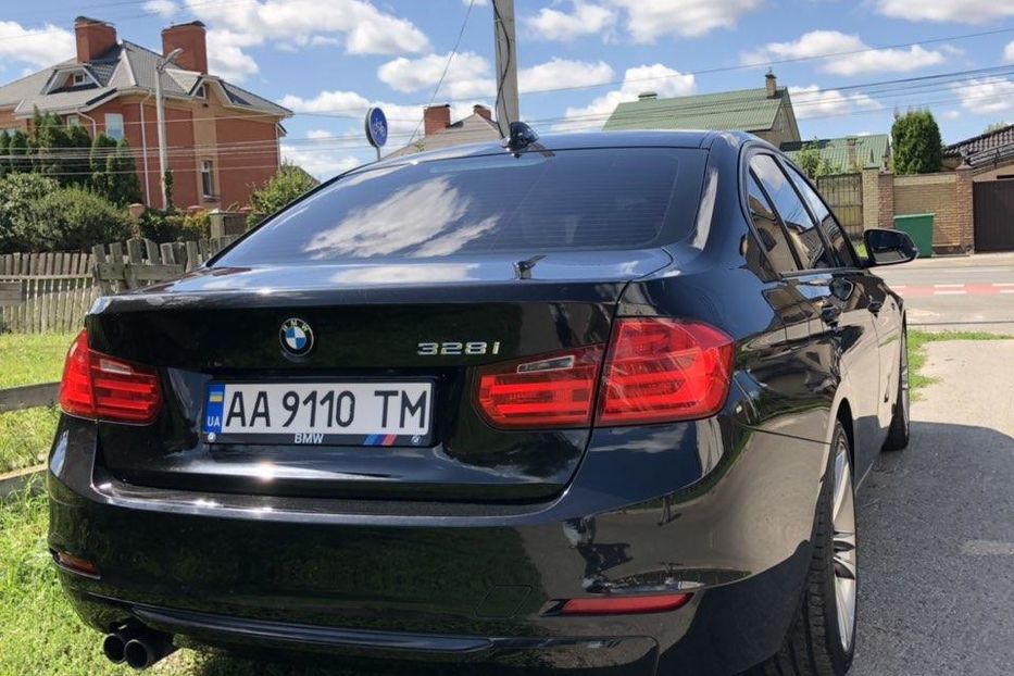 Продам BMW 328 sportline 2013 года в Киеве