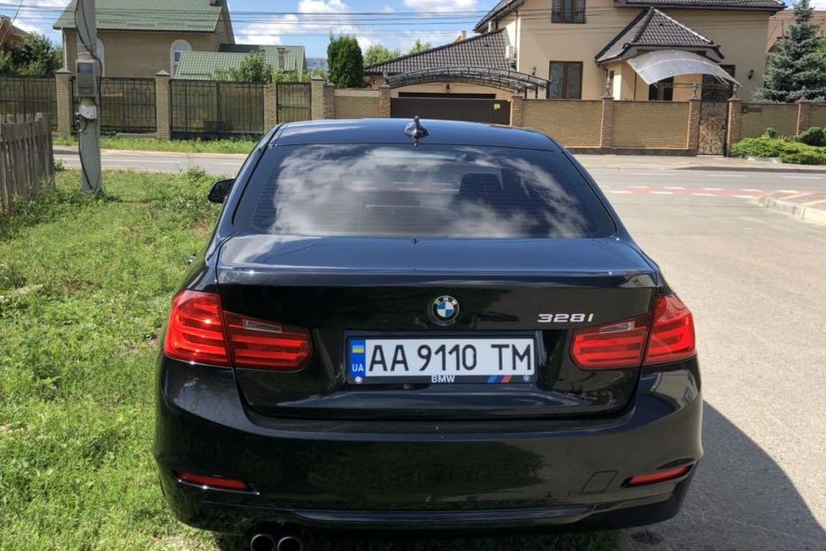 Продам BMW 328 sportline 2013 года в Киеве