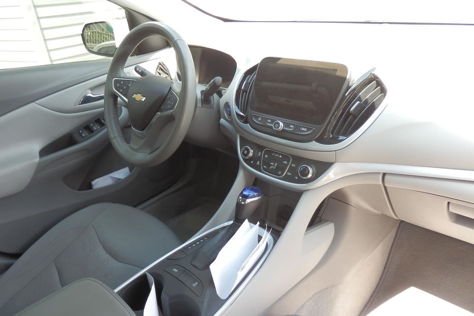 Продам Chevrolet Volt 1.5 АТ 2016 года в Запорожье
