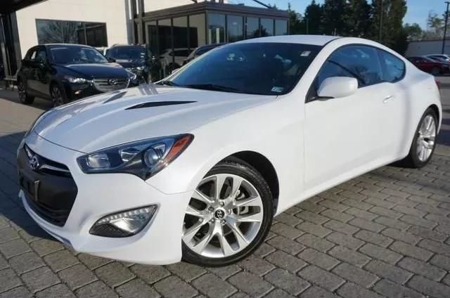 Продам Hyundai Genesis Sport 2014 года в Киеве