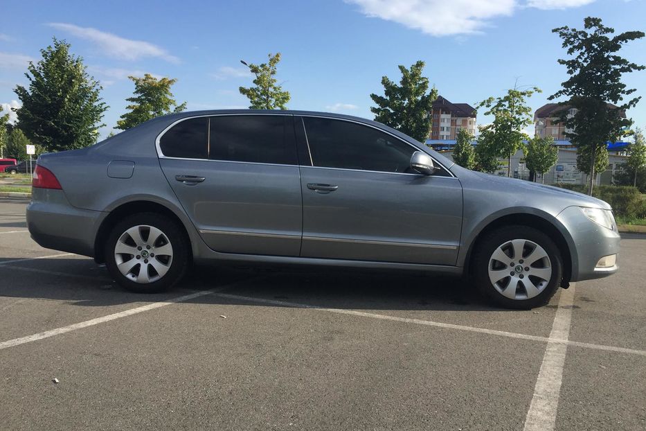 Продам Skoda Superb 1.8 АВТОМАТ 2012 года в Киеве