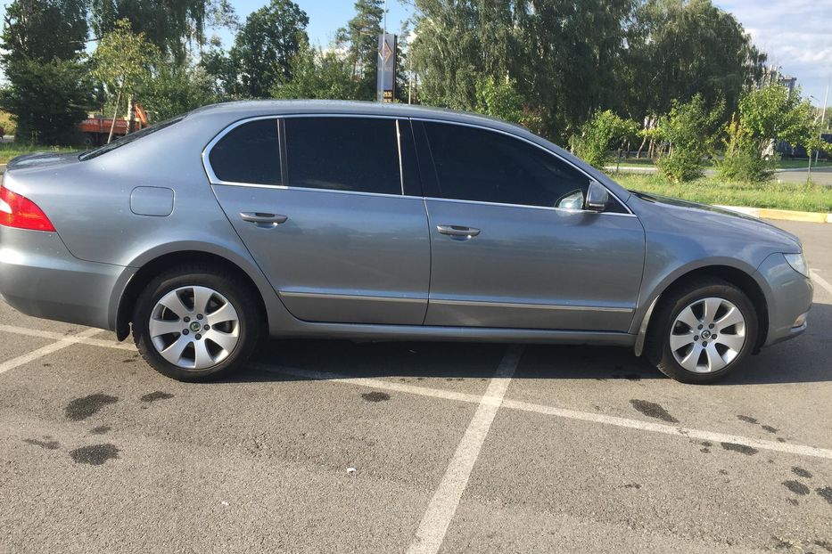 Продам Skoda Superb 1.8 АВТОМАТ 2012 года в Киеве