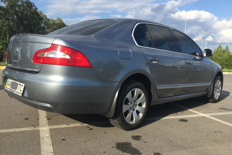 Продам Skoda Superb 1.8 АВТОМАТ 2012 года в Киеве