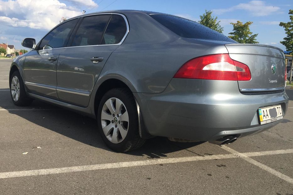 Продам Skoda Superb 1.8 АВТОМАТ 2012 года в Киеве