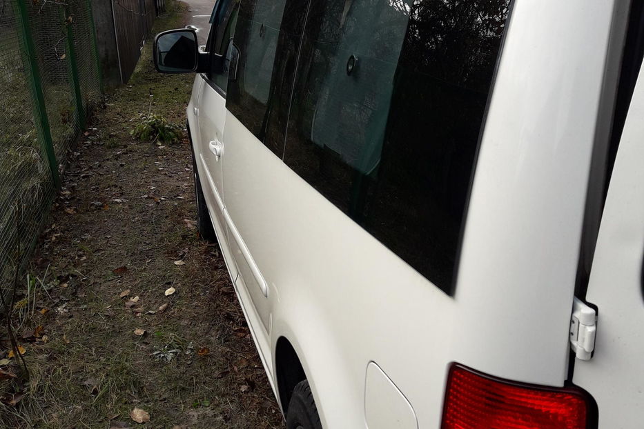 Продам Volkswagen Caddy пасс. 2007 года в Киеве