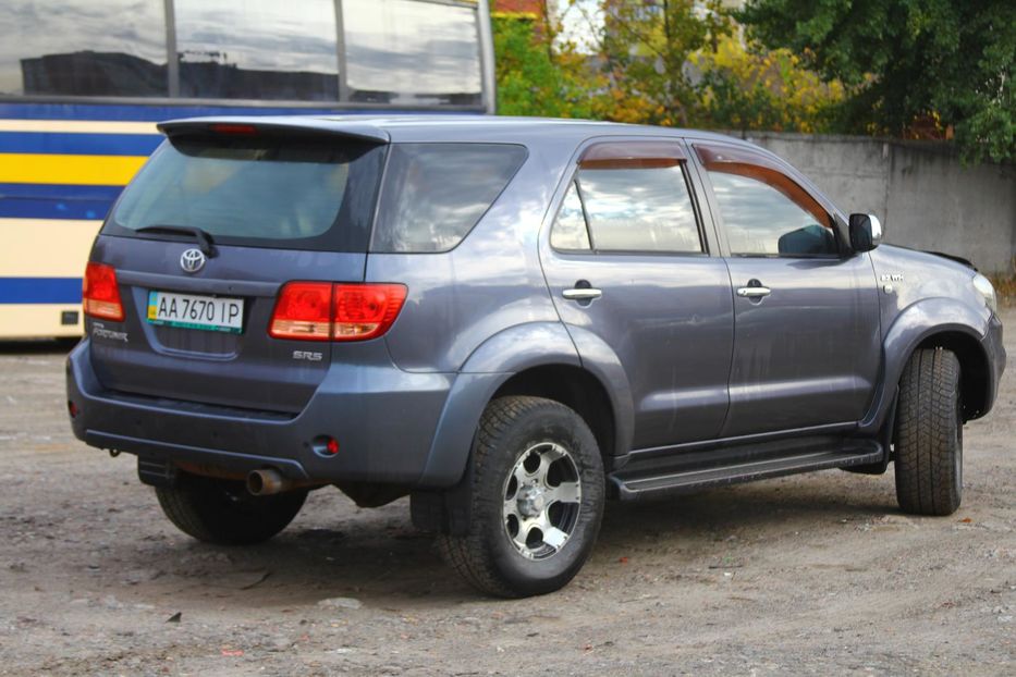 Продам Toyota Fortuner 2.7wti 2006 года в Киеве