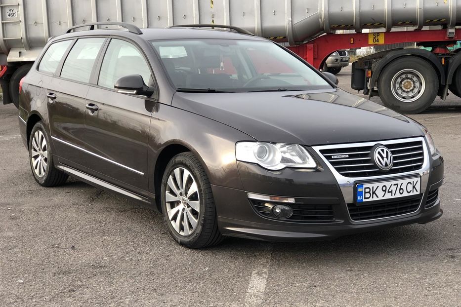 Продам Volkswagen Passat B6 R-line Bluemotion 2010 года в Ровно