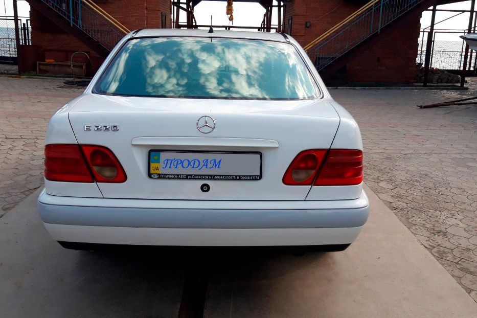 Продам Mercedes-Benz E-Class 220 1998 года в г. Мариуполь, Донецкая область