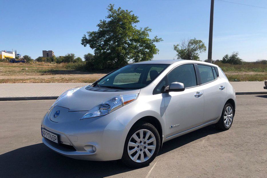 Продам Nissan Leaf SV 2015 года в Запорожье