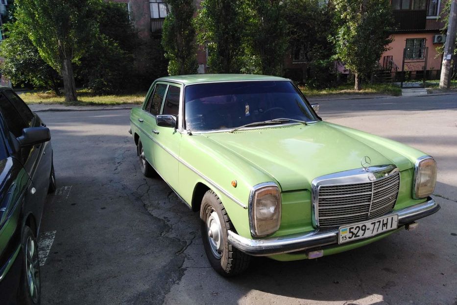Продам Mercedes-Benz 200 1975 года в Одессе
