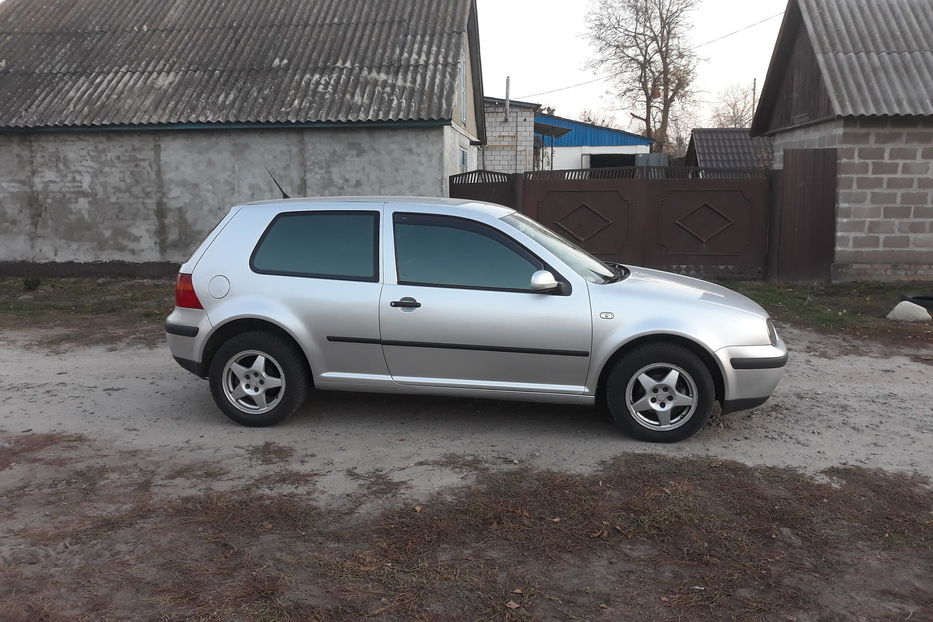 Продам Volkswagen Golf IV 2000 года в Киеве