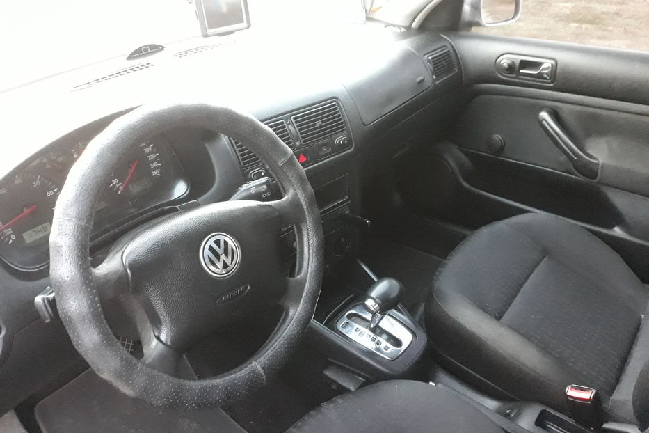 Продам Volkswagen Golf IV 2000 года в Киеве