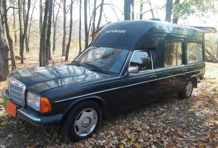 Продам Mercedes-Benz 240 Машина в хорошем состоянии 1982 года в г. Ржищев, Киевская область