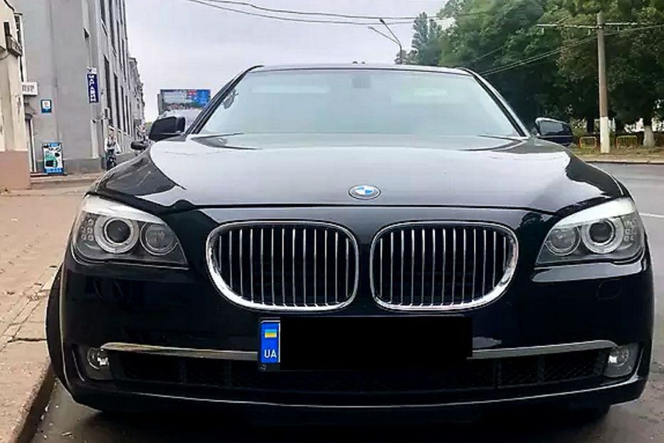 Продам BMW 740 2011 года в Одессе