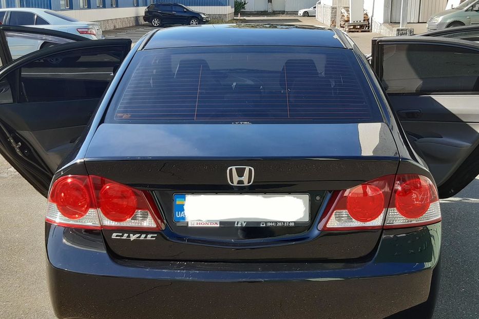 Продам Honda Civic 4D VIII (FD)(R18A2) 2008 года в Киеве